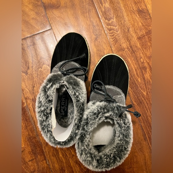 35. Sperry Women's Duck Bootie Slipper - Picture 4 of 5
